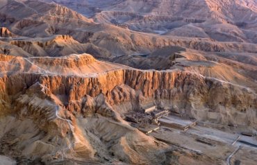 Египетские археологи обнаружили город, которому 7000 лет