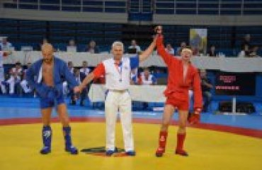 В первый день чемпионата мира по самбо украинцы завоевали пять медалей