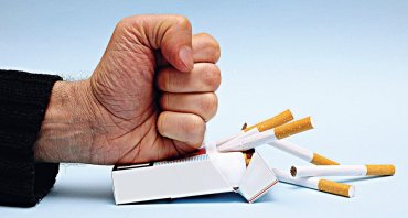 Украинским курильщикам с Нового года придётся платить за сигареты больше