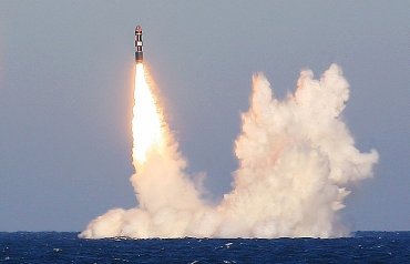Российская ядерная ракета «Булава» не может лететь с востока на запад