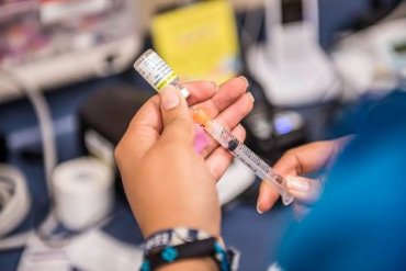 ПЦУ призвала украинцев делать прививки