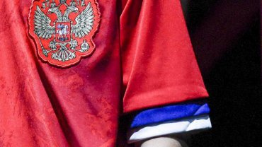 Скандал: форма российской сборной по футболу оказалась с перевернутым триколором