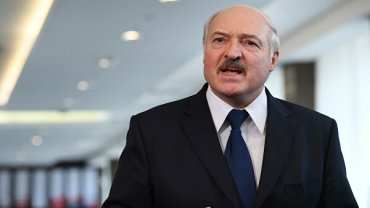 Лукашенко посоветовал спортсменам-неудачникам не возвращаться в Беларусь