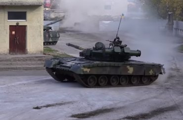 Дрифт украинского Т-80БВ попал на видео