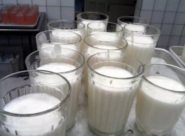 В Украине до сих пор действует ленинская норма выдачи молока за вредность