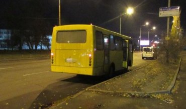 В Киеве пьяный прохожий угнал маршрутку