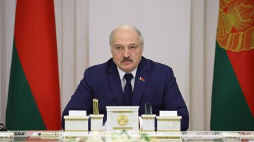 Лукашенко пригрозил миру российскими бомбардировщиками с ядерным оружием