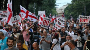 В Грузии сторонники Саакашвили вышли на акцию протеста: что требуют