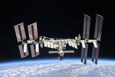 МКС атаковал космический мусор: экипаж спрятался в кораблях