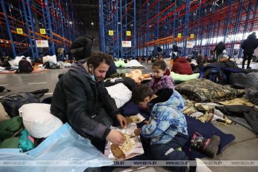 Евросоюз выделил 700 тысяч евро на помощь беженцам, но есть условие