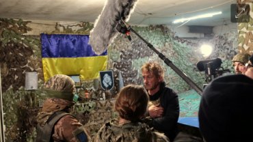 Знаменитый американский актер Шон Пенн приехал на Донбасс за «секретными материалами». Видео. Фото