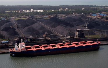 США доставили в Украину более 60 тысяч тонн угля