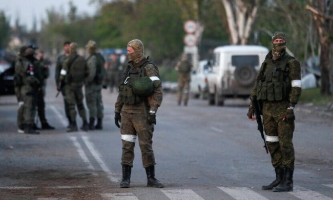 Окупанти на Херсонщині і Луганщині піддають тортурам цивільних: шукають диверсантів