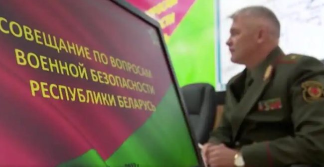 У Білорусі з нового року можуть оголосити мобілізацію: друкують бланки повісток