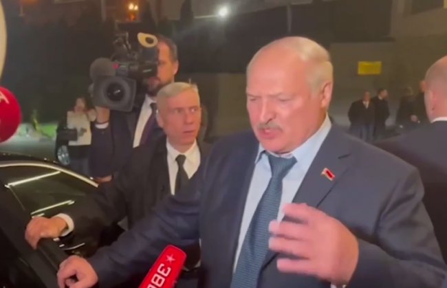 Далі буде повне знищення: Лукашенко погрожує Україні і вимагає переговорів з РФ