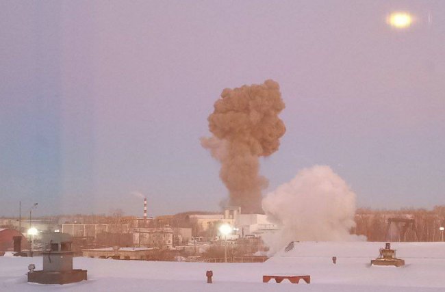 Дома затряслись: под Челябинском в России прогремел мощный взрыв