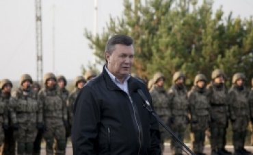 Януковича в «Межигорье» защищают боевые группы противовоздушной обороны