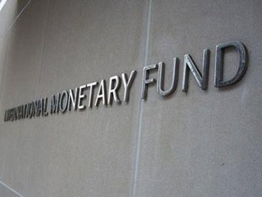 МВФ повременит с визитом в Украину