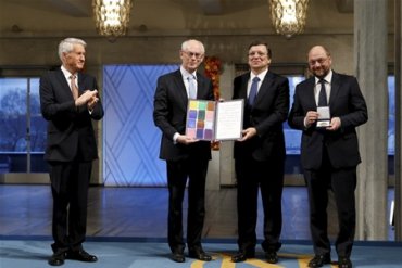 Нобелевскую премию мира вручили лидерам ЕС