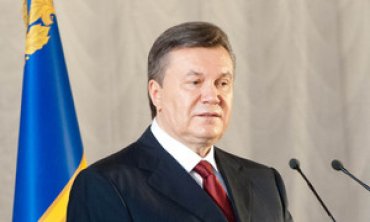 Янукович обвинил чиновников в провале реформ в 2012 году