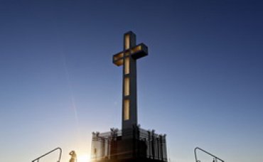 Суд в США вынес решение убрать знаменитый крест в Калифорнии
