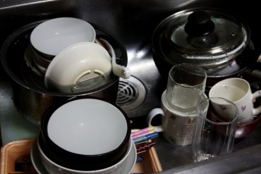 Изобретена самоочищающаяся посуда