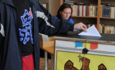 На выборах в Молдавии побеждают прозападные партии