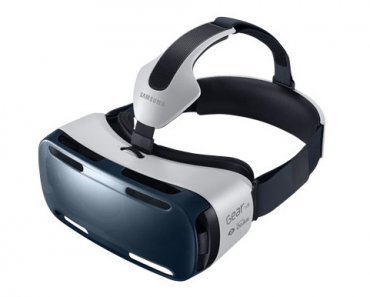 Шлем виртуальной реальности Samsung Gear VR уже в продаже