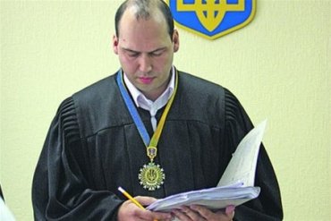 Судья Вовк отправил активиста Автомайдана Кобу под домашний арест