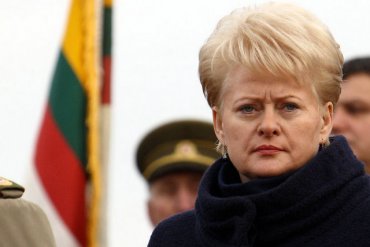 Президент Литвы отказалась приехать на День Победы в Москву