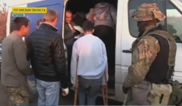 Как украинцы с боевиками менялись пленными