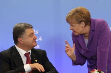 Порошенко обсудил с Меркель ситуацию на Донбассе