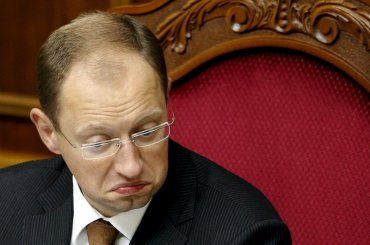 За отставку Яценюка собрано уже 70 подписей депутатов