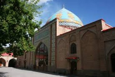 Армения передала Ирану права на мечеть в центре Еревана