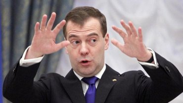 Медведев объявил о санкциях против Украины