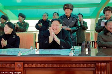 Ким Чен Ын впервые за долгое время показал публике жену