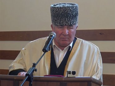 Глава совета мусульман Кавказа призвал обрезать всех женщин России и взорвать «Ельцин-центр»