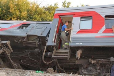 В Мордовии семейная пара пустила под откос пассажирский поезд, разобрав дорогу