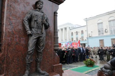 В Крыму открыли памятник «народному ополчению»