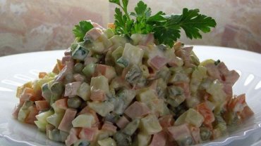 Российские ученые призывают запретить салат Оливье