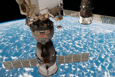 Российские космонавты рассказали, как просверлили дырку в Союзе