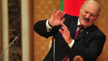 Лукашенко отказался от российских денег