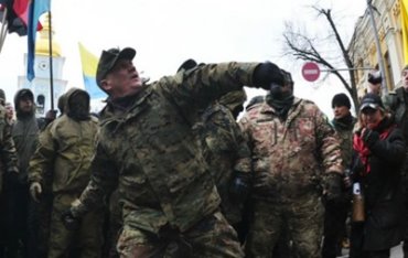 Россия объявила лидеров украинских националистов в международный розыск