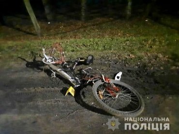Под Черниговом депутат сбил велосипедиста и пытался скрыться: ему объявили о подозрении