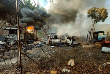 Кровавая бойня в Мьянме: убили и сожгли десятки людей, среди которых женщины и дети
