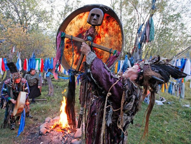 З Бурятії на війну в Україну відправлять шаманів із юртами