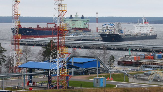Цена российской нефти рухнула до $43: нет покупателей
