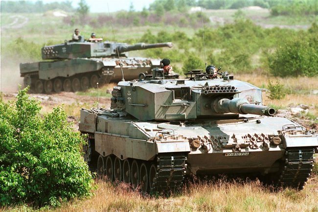 Переговоры продолжаются: Германия пока не приняла решение о танках Leopard 2 для Украины