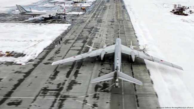 Удар по “Энгельсу”: повреждено пять самолетов и уничтожена диспетчерская вышка