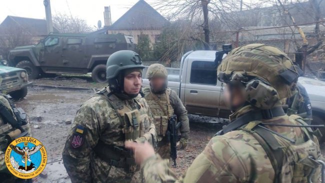 Буданов відвідав передові позиції українських військових в Бахмуті